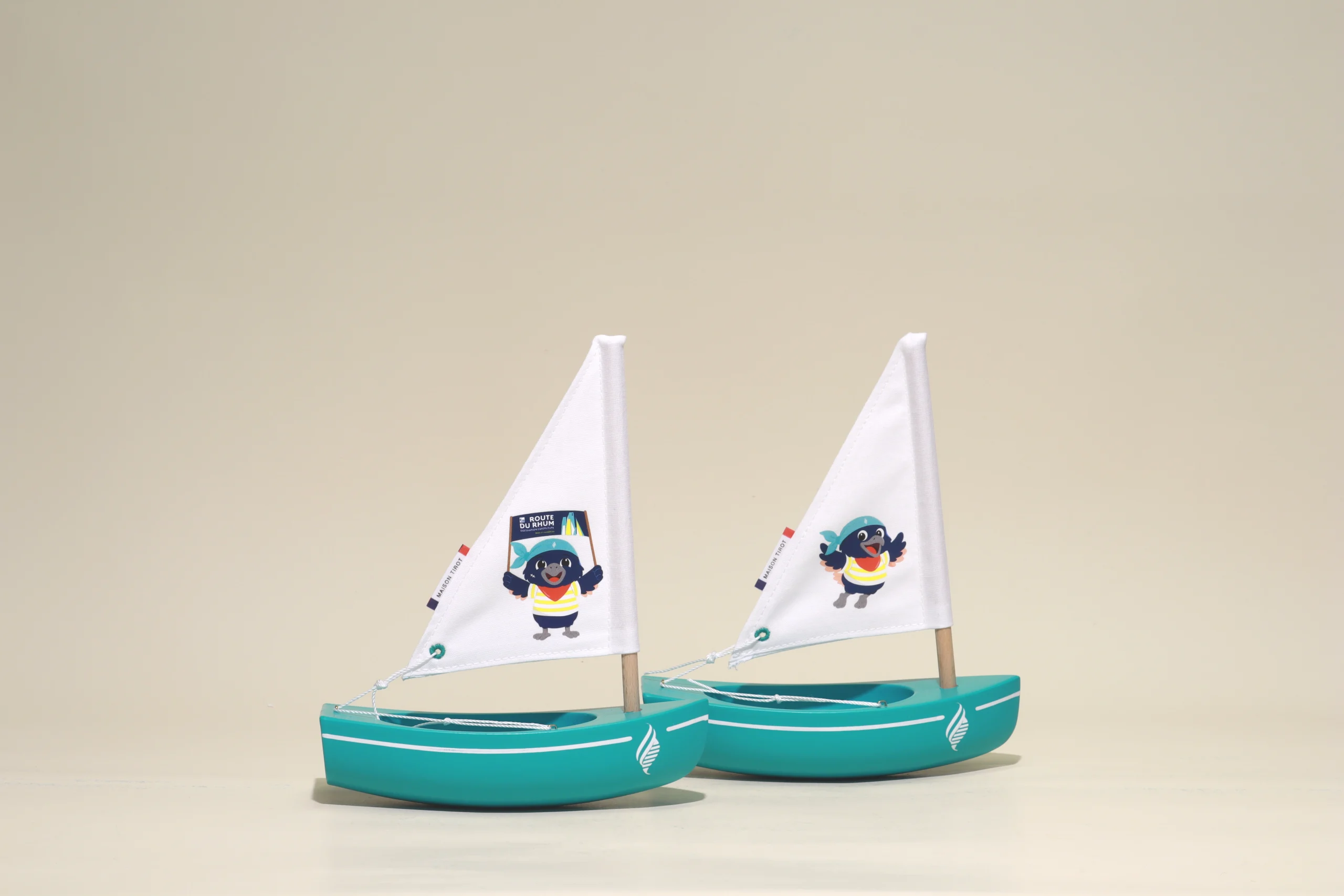 Bachis Bleu turquoise "Route du Rhum -Destination Guadeloupe" de la Maison Tirot